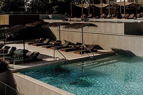 Cavo Zoe Seaside Hotel