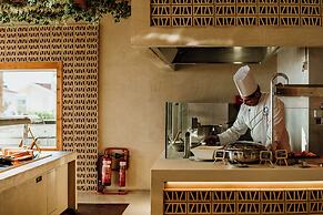 Cavo Zoe Seaside Hotel