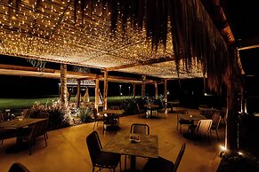 Cavo Zoe Seaside Hotel