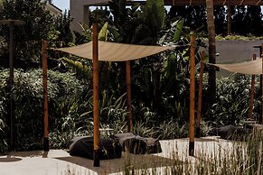 Cavo Zoe Seaside Hotel