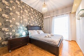 Keramikos Flower Power Residence