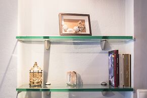 Keramikos Flower Power Residence