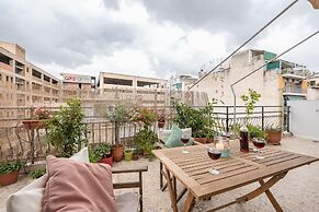 Keramikos Flower Power Residence