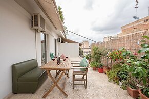 Keramikos Flower Power Residence