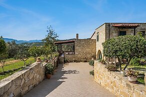 Athina Traditional Villa