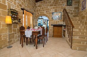 Athina Traditional Villa