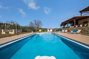 Athina Traditional Villa