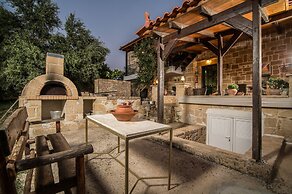 Athina Traditional Villa