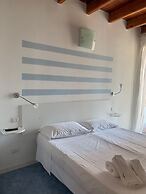Vernazza Rooms & Apartments