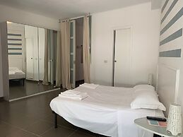 Vernazza Rooms & Apartments