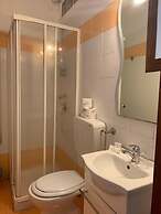 Vernazza Rooms & Apartments