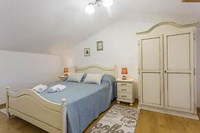 Holiday house Matija with a pool