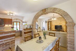 Holiday house Matija with a pool