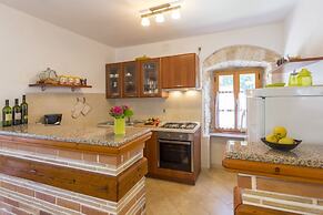 Holiday house Matija with a pool