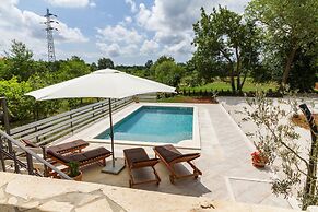 Holiday house Matija with a pool