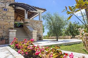 Holiday house Matija with a pool