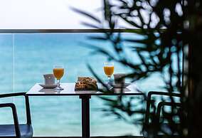 North Coast Seaside Suites