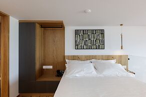 North Coast Seaside Suites