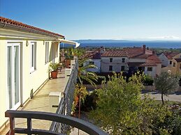 Lovely Apartment No.1 in Liznjan