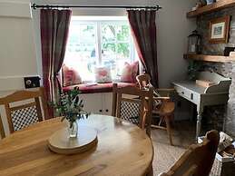 a Fairytale Thatched Highland Cottage