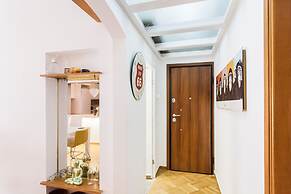 Explore Athens with 2 Bedroom Condo