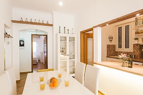 Explore Athens with 2 Bedroom Condo