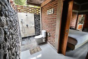 Coco Garden Pool Villas