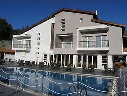 Livadia Hotel Kyperounta