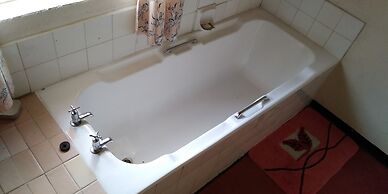 Ruwa River Herbal Clinic & All-Inclusive Oasis Spa Resort