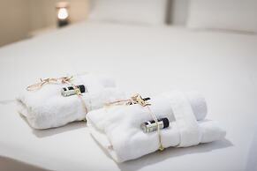 Spacious Holiday Family Home  by Cloudkeys