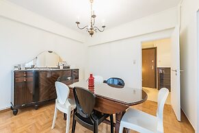 Spacious Holiday Family Home  by Cloudkeys