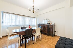 Spacious Holiday Family Home  by Cloudkeys