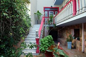 Alkyoni Studios & Apartments