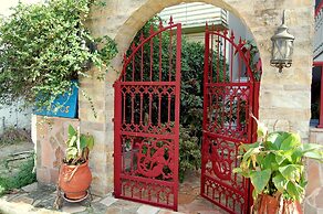 Alkyoni Studios & Apartments