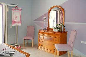 Alkyoni Studios & Apartments