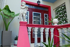 Alkyoni Studios & Apartments