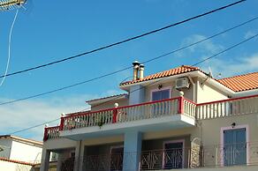 Alkyoni Studios & Apartments