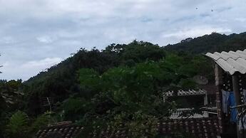 Aconchegante sobrado Ubatuba