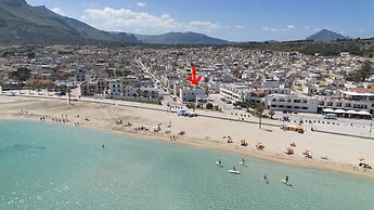 Casa Blu sul mare e centralissima