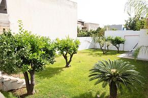 Casa Lisa a due passi dal mare con ampio giardino