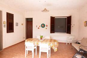 Casa Lisa a due passi dal mare con ampio giardino