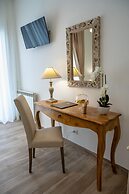 Porta Aragonese Luxury Rooms