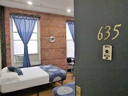 Studios Midtown Manhattan