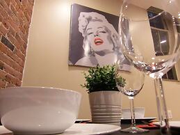 Studios Midtown Manhattan