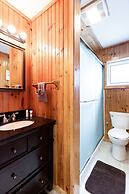 SmokyStays Private Pool Chalet