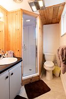 SmokyStays Private Pool Chalet