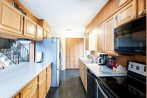 SmokyStays Private Pool Chalet