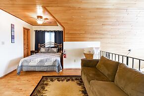 SmokyStays Private Pool Chalet