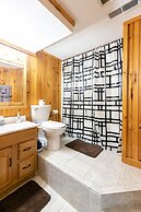 SmokyStays Private Pool Chalet