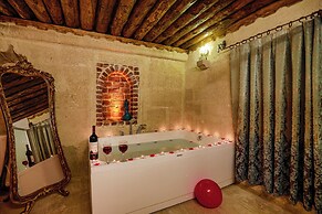 Casia Cave Suites